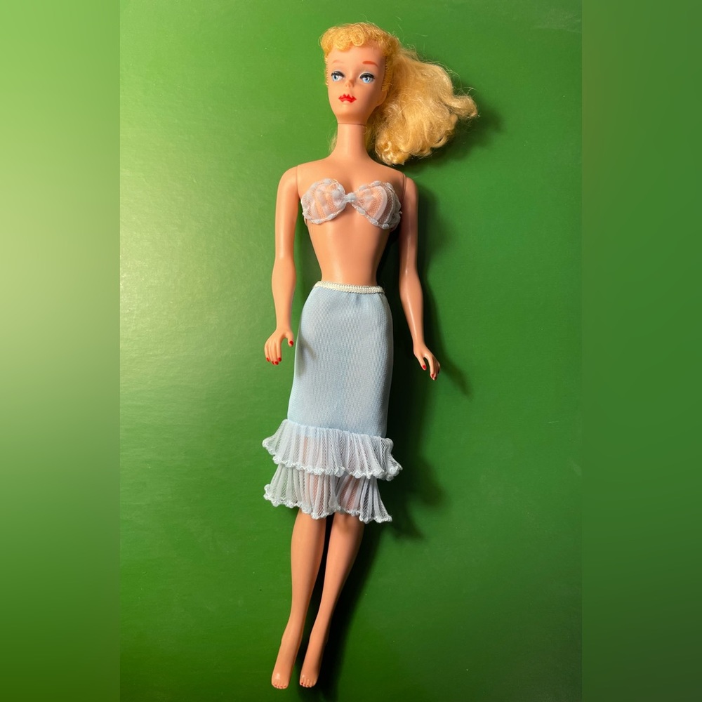 Vintage Barbie Blue lingerie “Fashion Undergarment” #919. Complete